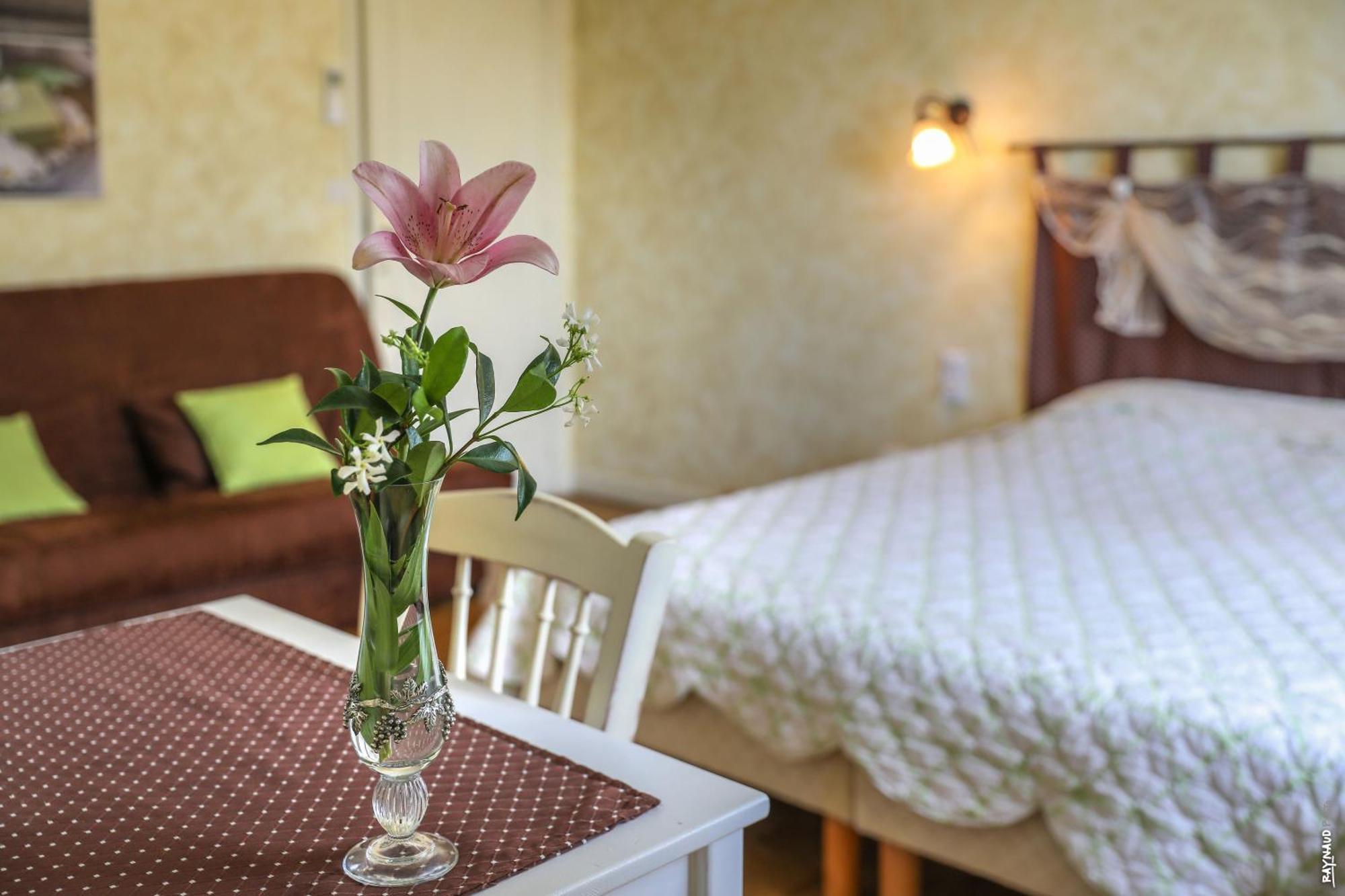 Le Nid De L'Ecureuil Bed & Breakfast Brens  Екстериор снимка