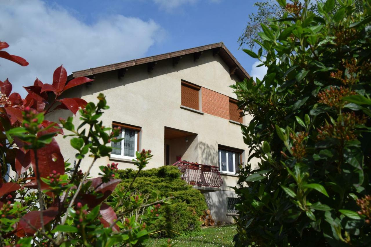 Le Nid De L'Ecureuil Bed & Breakfast Brens  Екстериор снимка