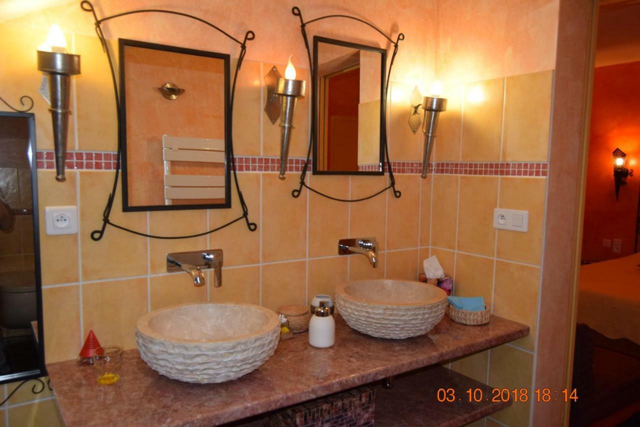 Le Nid De L'Ecureuil Bed & Breakfast Brens  Екстериор снимка