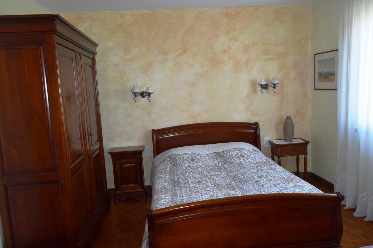 Le Nid De L'Ecureuil Bed & Breakfast Brens  Екстериор снимка